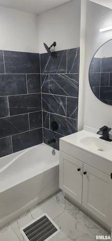 $119,900 | 926 West Governor Street, Springfield, IL 62704