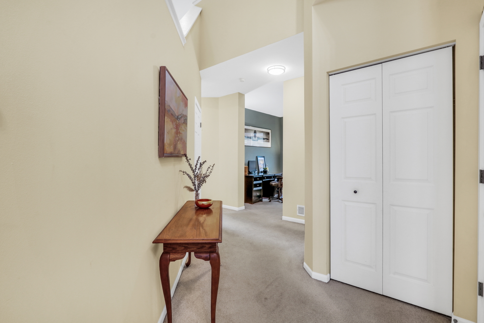 77 Bridle Path Drive Lindenhurst, IL 60046 - Photo 24 of 52 an entryway with a workspace