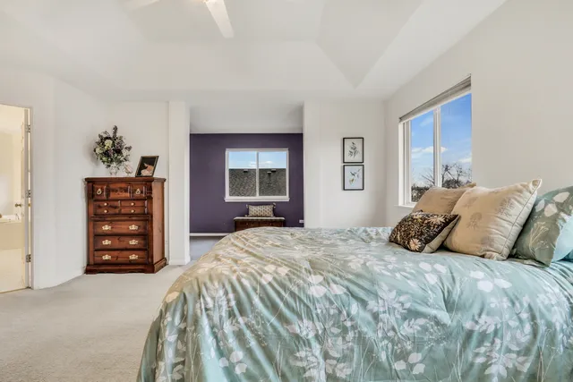 $489,000 | 77 Bridle Path Drive, Lindenhurst, IL 60046