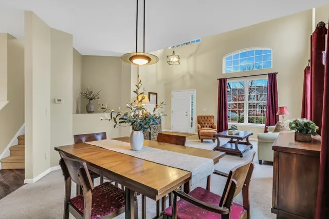 $489,000 | 77 Bridle Path Drive, Lindenhurst, IL 60046