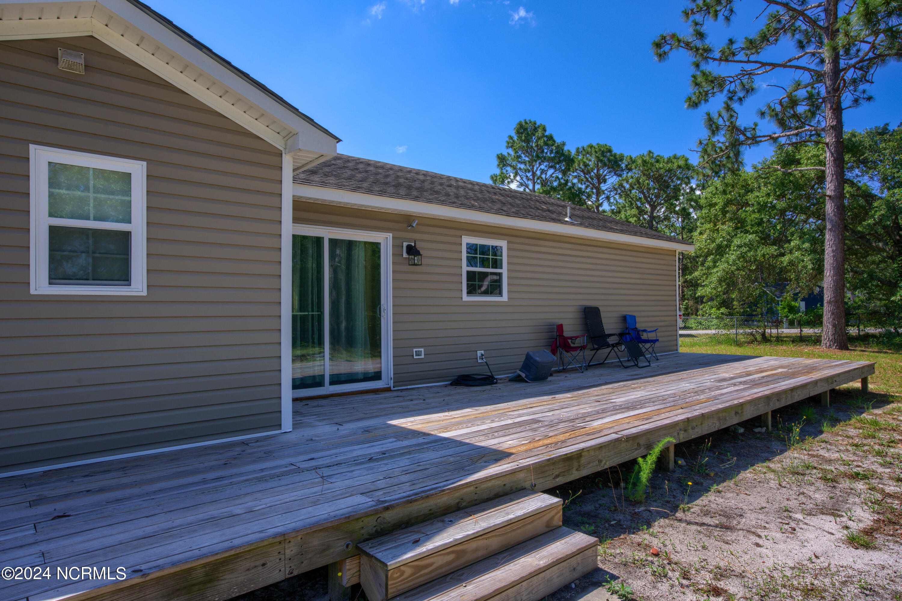 600 Calabash Drive Hubert, NC 28539 - Photo 12 of 12 600 Calabash - Interiors - Edited_16