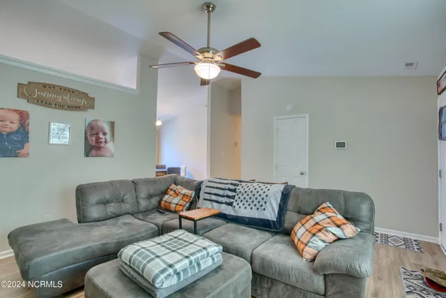 $1,600 | 600 Calabash Drive, Hubert, NC 28539