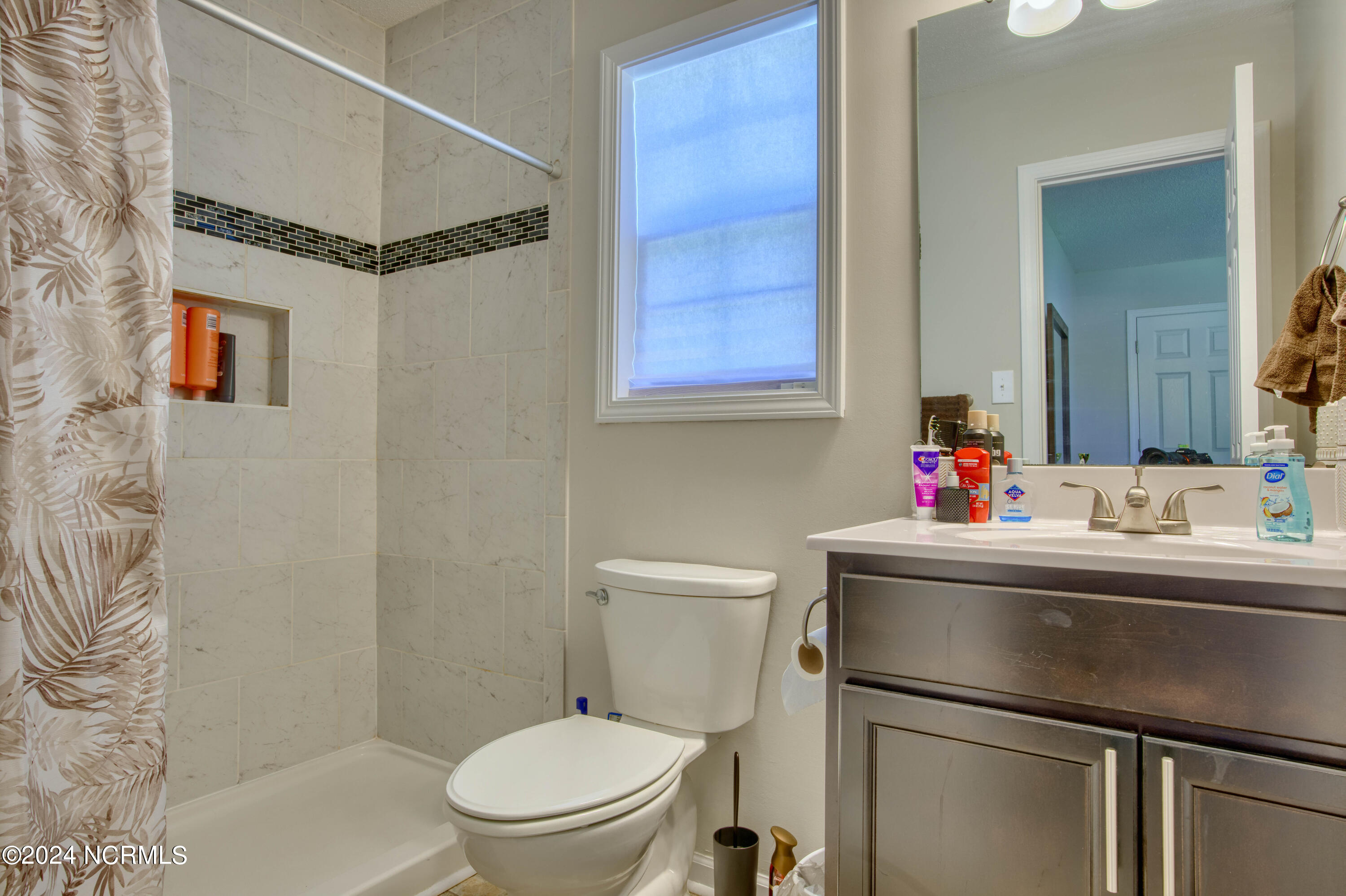 600 Calabash Drive Hubert, NC 28539 - Photo 8 of 12 600 Calabash - Interiors - Edited_1