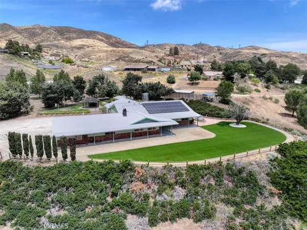 $950,500 | 7331 West W Avenue, Palmdale, CA 93551