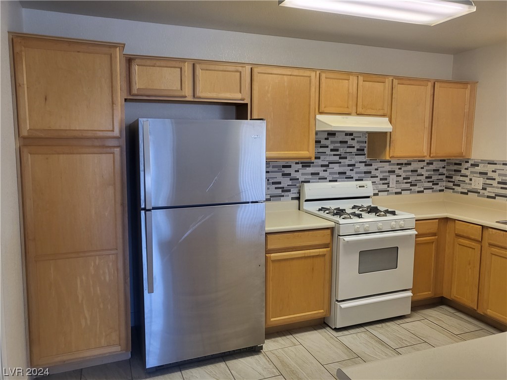 8725 West Flamingo Road, Unit 201 Las Vegas, NV 89147 - Photo 18 of 36 Gallery Image 18