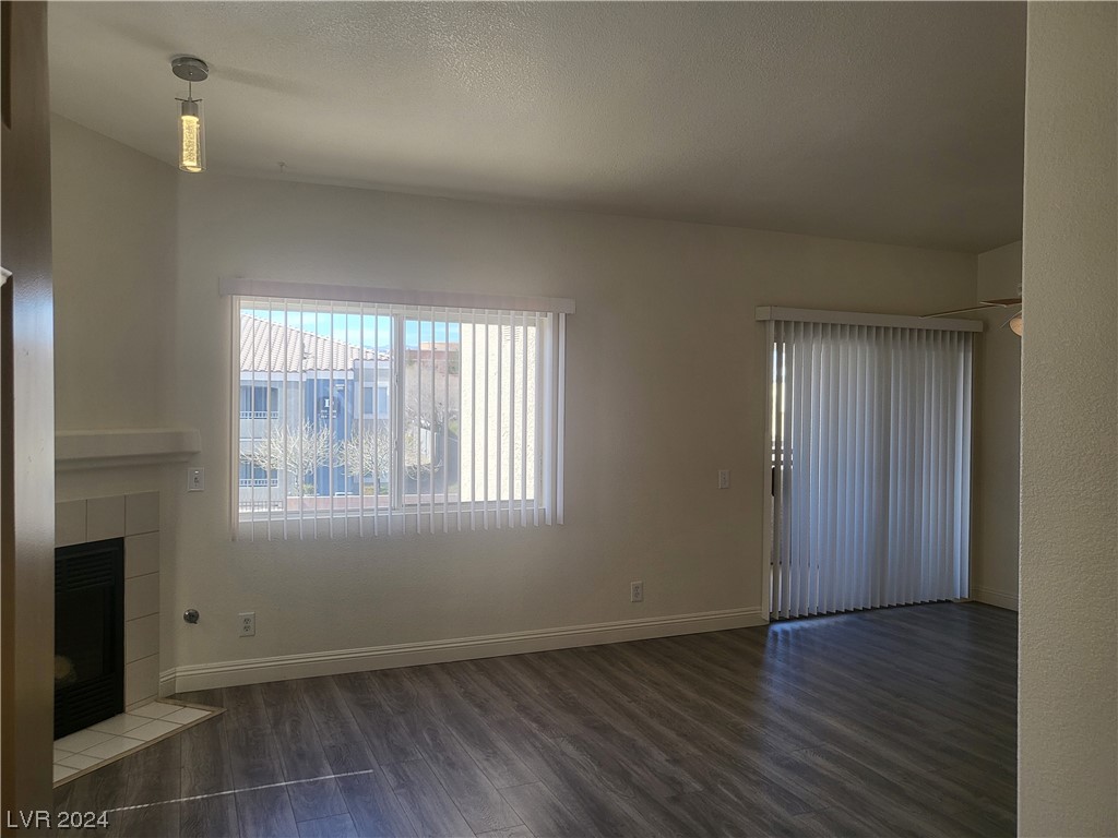 8725 West Flamingo Road, Unit 201 Las Vegas, NV 89147 - Photo 4 of 36 Gallery Image 4