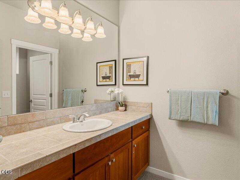 11110 Village Loop Redmond, OR 97756 - Photo 33 of 58