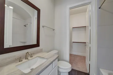 $499,000 | 2058 Fannin Station North, Houston, TX 77045