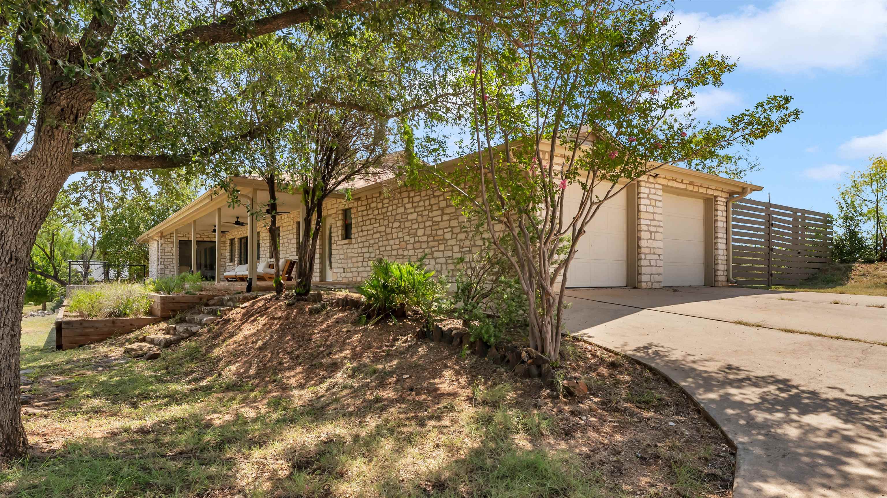 113 West Bluebonnet Road Horseshoe Bay, TX 78657 - Photo 3 of 27 2 Car Garage