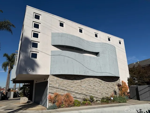 $1,149,000 | 1905 Farrell Avenue, Unit A, Redondo Beach, CA 90278