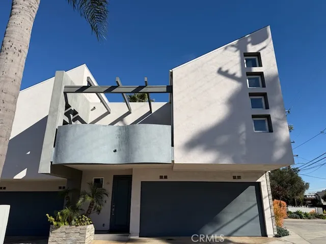 $1,149,000 | 1905 Farrell Avenue, Unit A, Redondo Beach, CA 90278