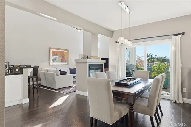 $1,149,000 | 1905 Farrell Avenue, Unit A, Redondo Beach, CA 90278