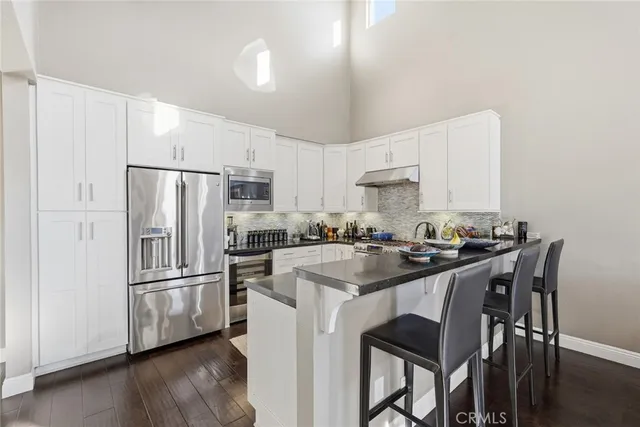 $1,149,000 | 1905 Farrell Avenue, Unit A, Redondo Beach, CA 90278