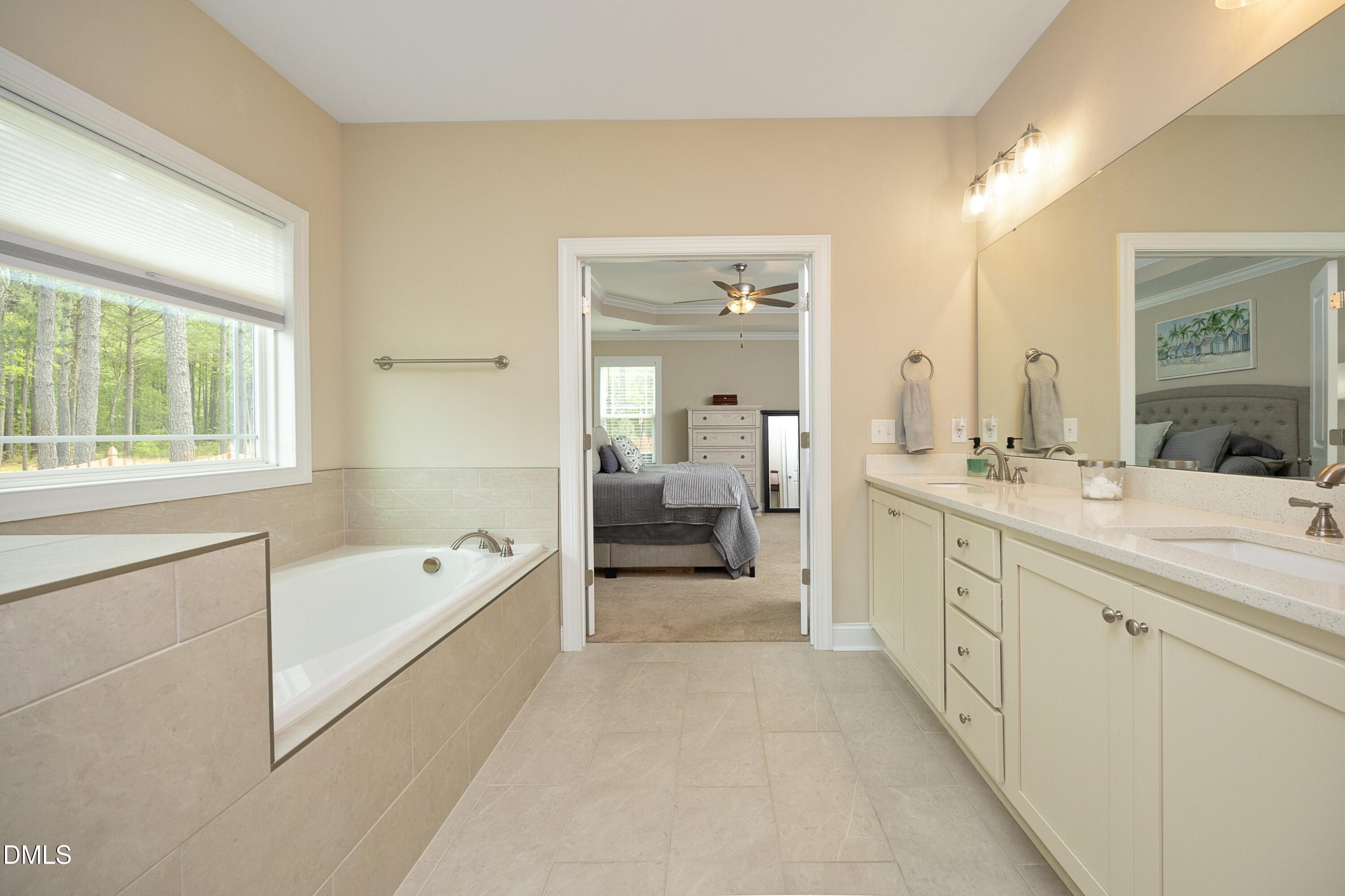 114 Colson Ridge Drive Clayton, NC 27520 - Photo 24 of 57 29BathView2