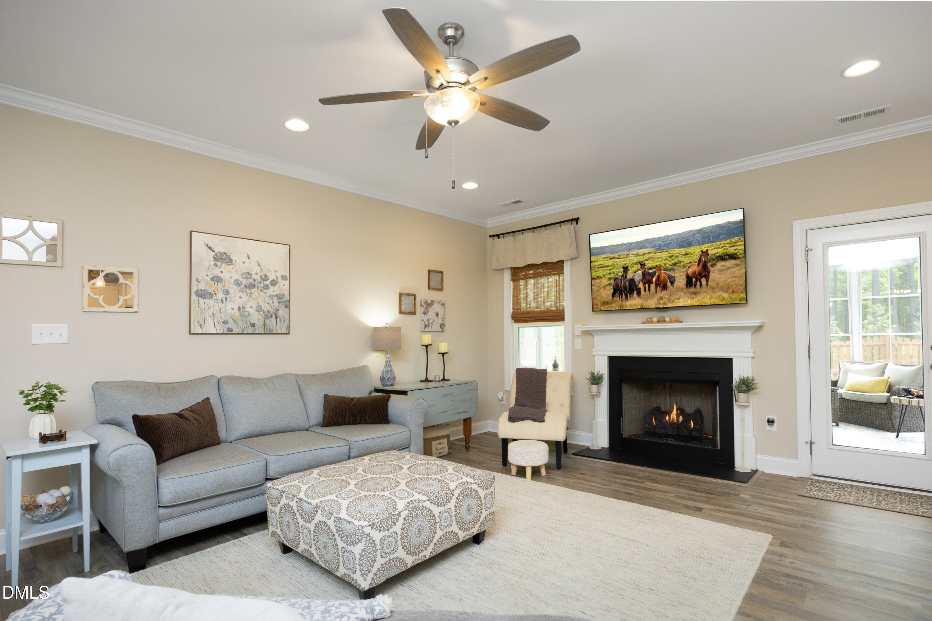 114 Colson Ridge Drive Clayton, NC 27520 - Photo 7 of 57 10Living