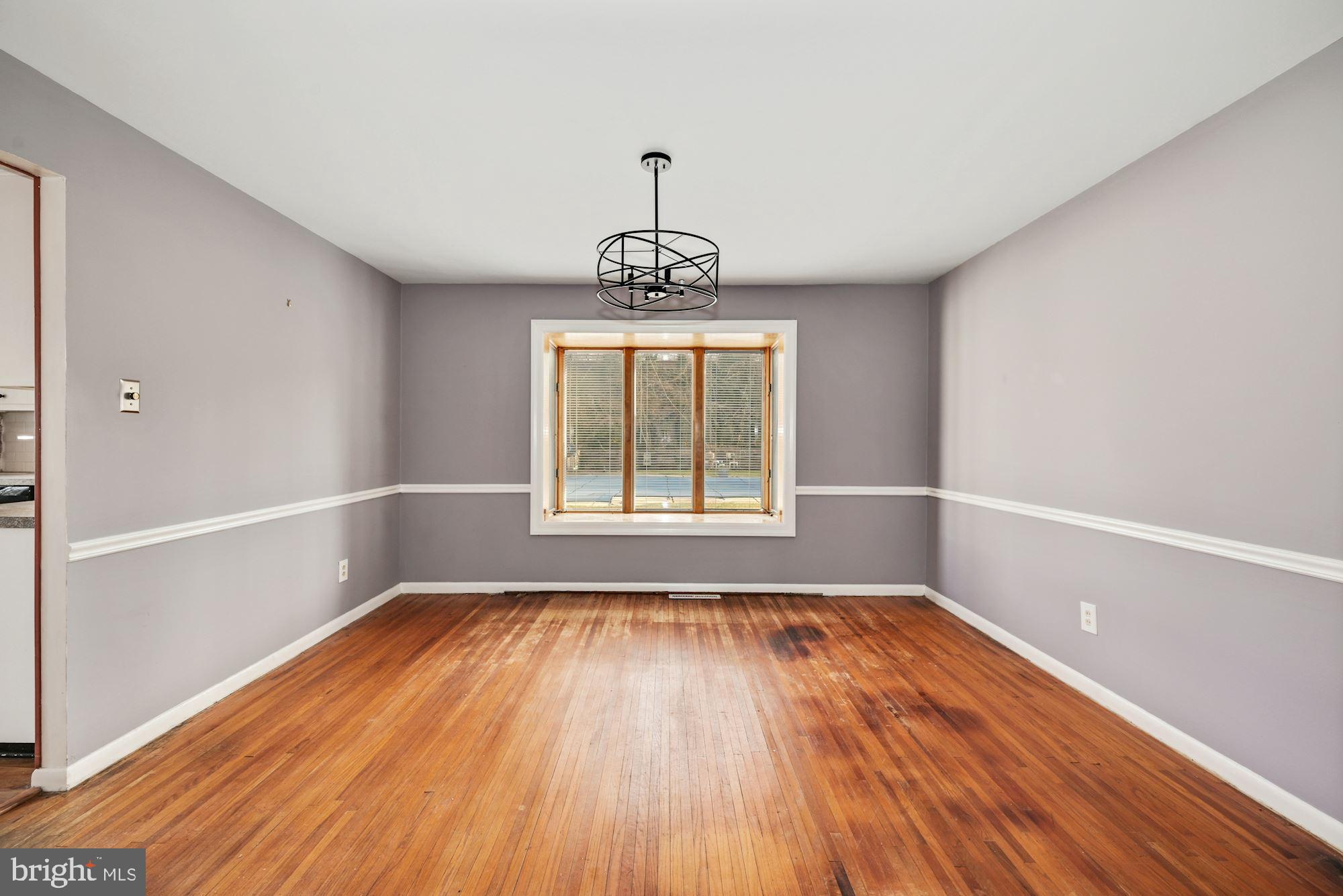 517 Covered Bridge Road Cherry Hill, NJ 08034 - Photo 8 of 29 Dining room