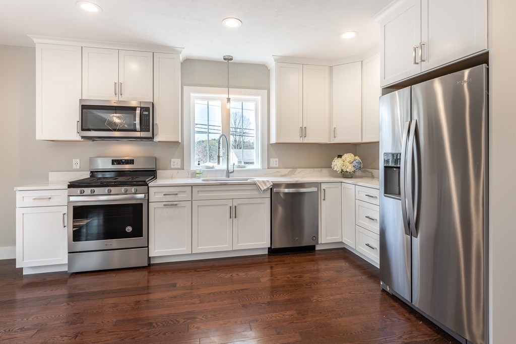 152 Turnpike Road, Unit 1 Chelmsford, MA 01824 - Photo 12 of 37