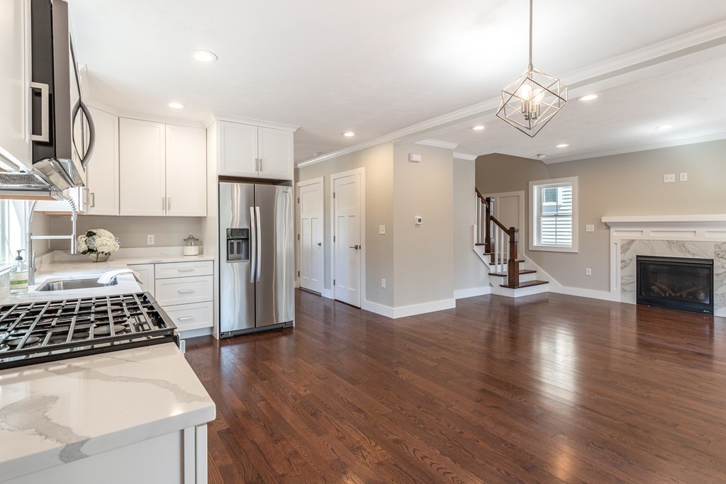 152 Turnpike Road, Unit 1 Chelmsford, MA 01824 - Photo 16 of 37