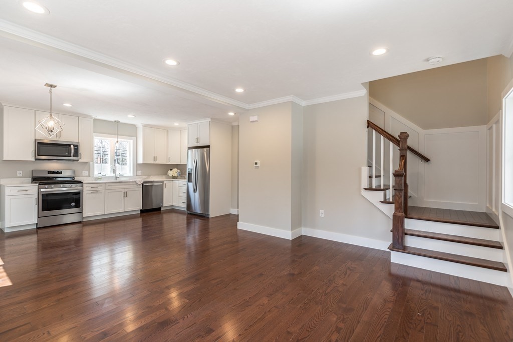 152 Turnpike Road, Unit 1 Chelmsford, MA 01824 - Photo 18 of 37