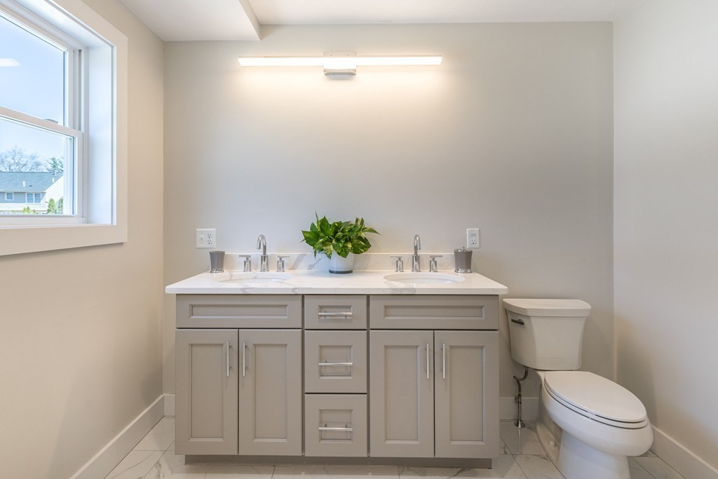 152 Turnpike Road, Unit 1 Chelmsford, MA 01824 - Photo 23 of 37