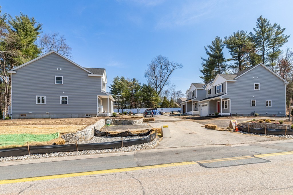 152 Turnpike Road, Unit 1 Chelmsford, MA 01824 - Photo 33 of 37