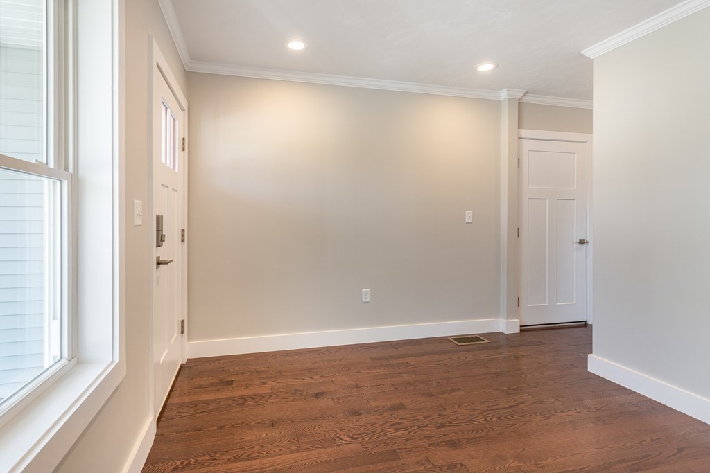 152 Turnpike Road, Unit 1 Chelmsford, MA 01824 - Photo 8 of 37