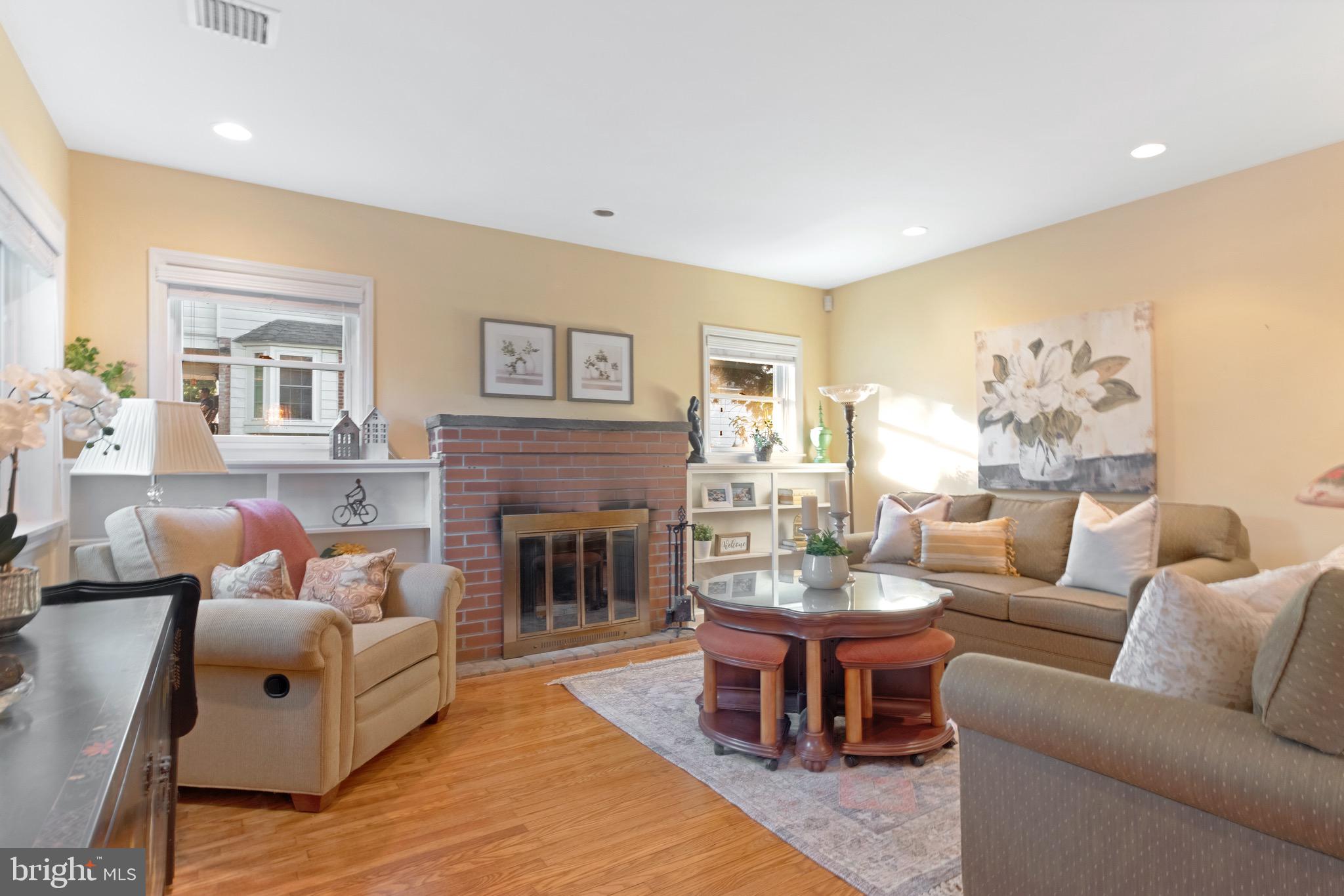 233 Rockglen Road Wynnewood, PA 19096 - Photo 5 of 26 Gallery Image 5