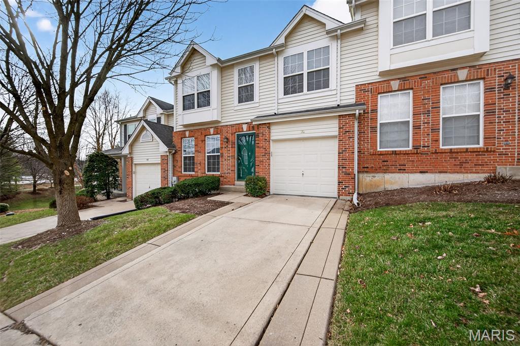 410 Summit Tree Court Fenton, MO 63026 - Photo 3 of 45