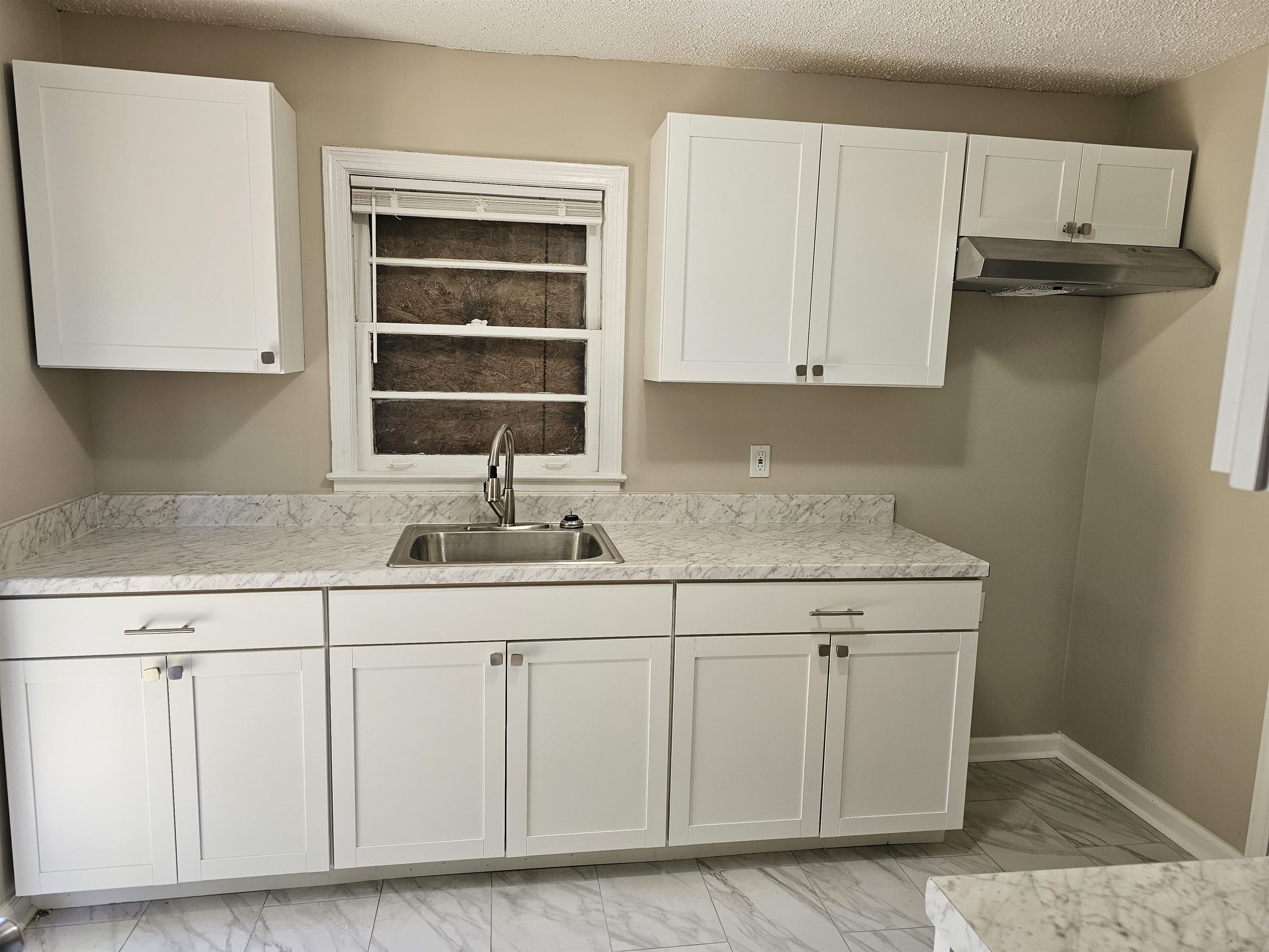 4746 Hodge Road Memphis, TN 38109 - Photo 4 of 11