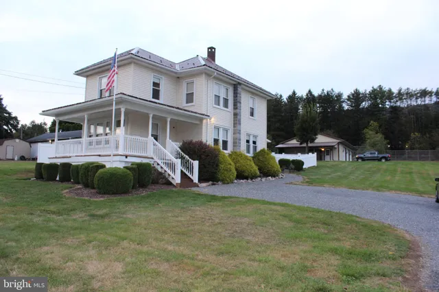 $300,000 | 609 West Market Street, Williamstown, PA 17098