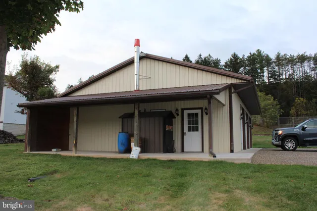 $300,000 | 609 West Market Street, Williamstown, PA 17098