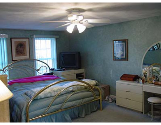 22 Hall Road Stoneham, MA 02180 - Photo 4 of 9 Gallery Image 4