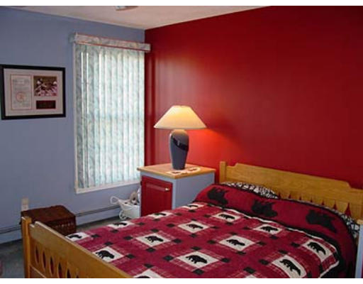 22 Hall Road Stoneham, MA 02180 - Photo 5 of 9 Gallery Image 5