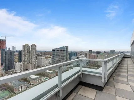 $2,299,764 | 2 2nd Street, Unit PH4001, Jersey City, NJ 07302