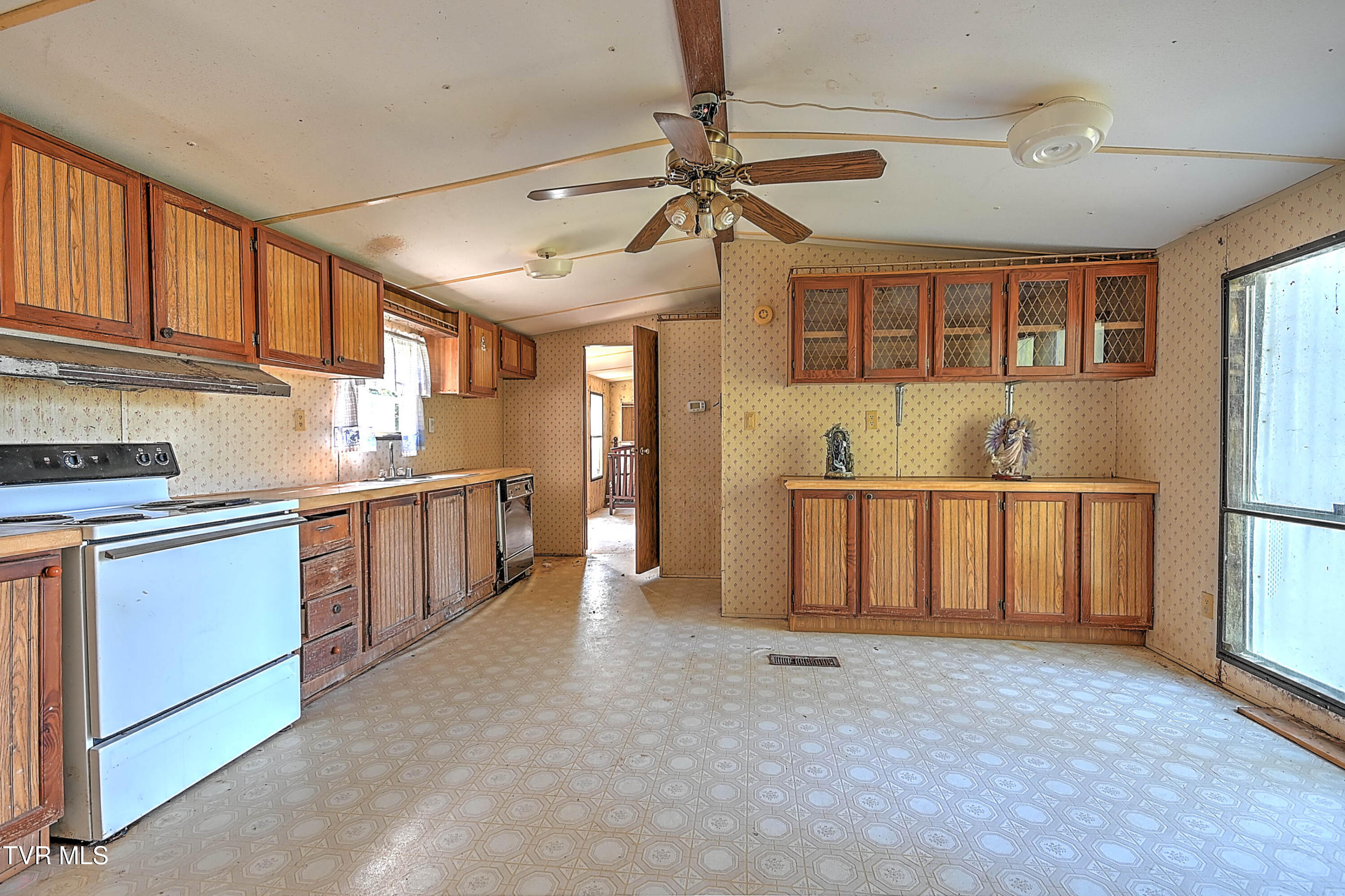 408 War Valley Road Church Hill, TN 37642 - Photo 8 of 17 War Valley #2-8