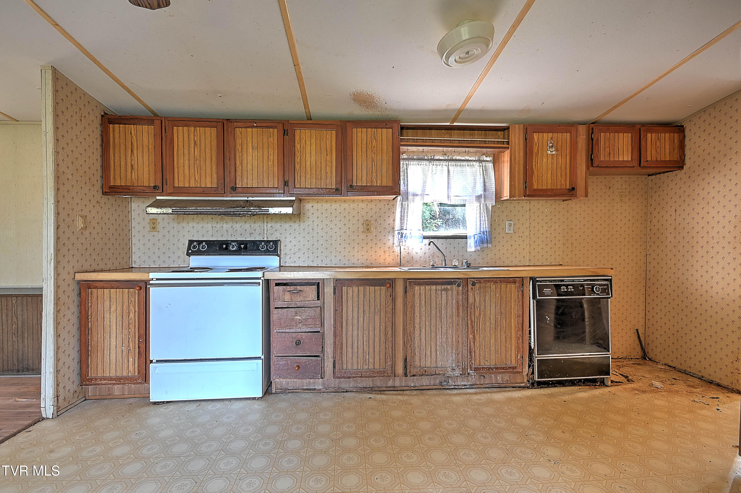 408 War Valley Road Church Hill, TN 37642 - Photo 10 of 17 War Valley #2-10