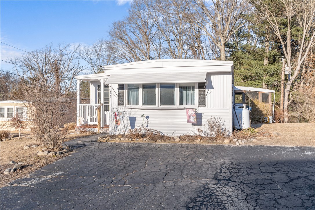 21 Lane A Coventry, RI 02816 - Photo 1 of 33 Gallery Image 1