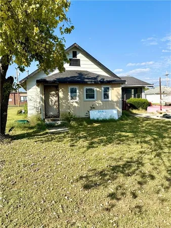$86,000 | 1205 Vermont Street, Elwood, KS 66090