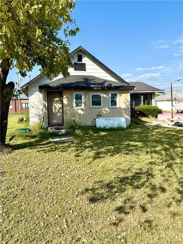 $89,000 | 1205 Vermont Street, Elwood, KS 66090
