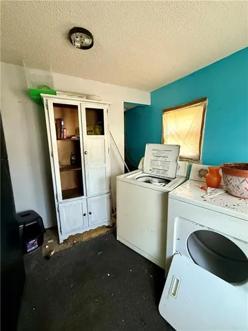 $89,000 | 1205 Vermont Street, Elwood, KS 66090