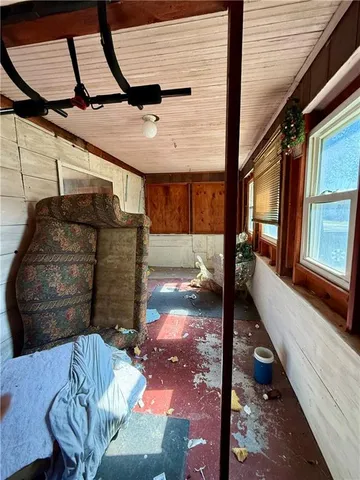 $89,000 | 1205 Vermont Street, Elwood, KS 66090