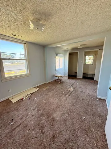 $89,000 | 1205 Vermont Street, Elwood, KS 66090