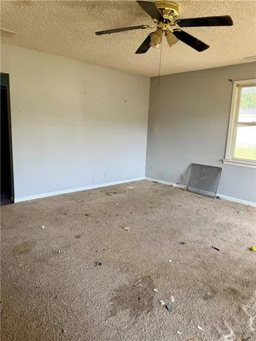 $89,000 | 1205 Vermont Street, Elwood, KS 66090