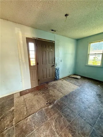 $89,000 | 1205 Vermont Street, Elwood, KS 66090