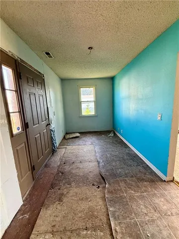 $89,000 | 1205 Vermont Street, Elwood, KS 66090