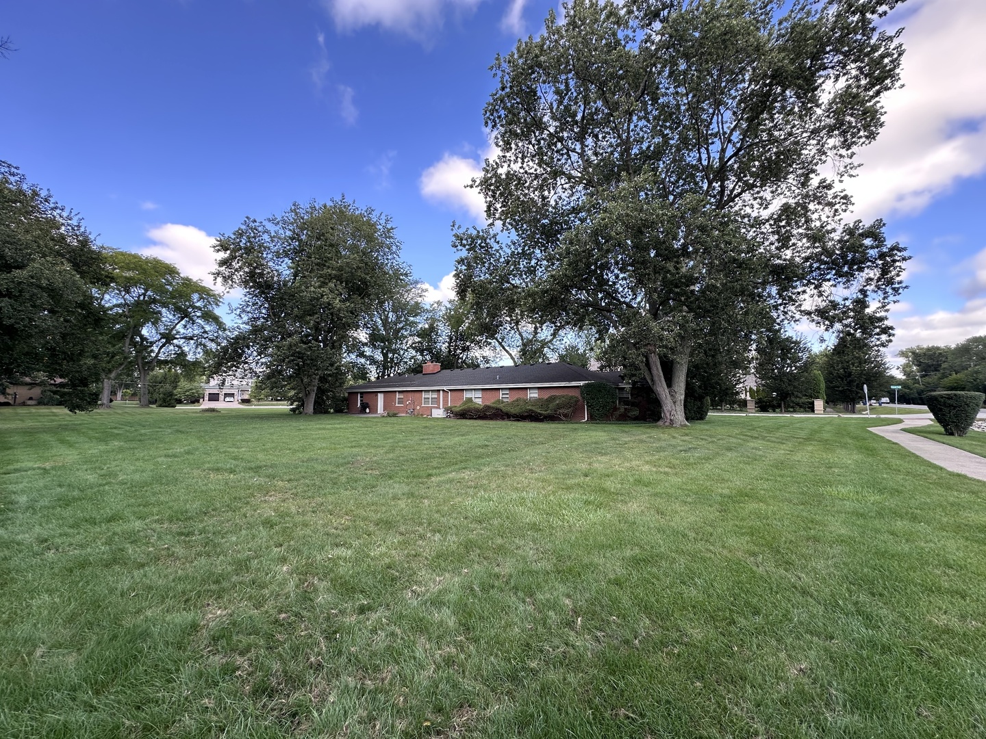 2300 Landwehr Road Northbrook, IL 60062 - Photo 27 of 28 a view of a park with large trees
