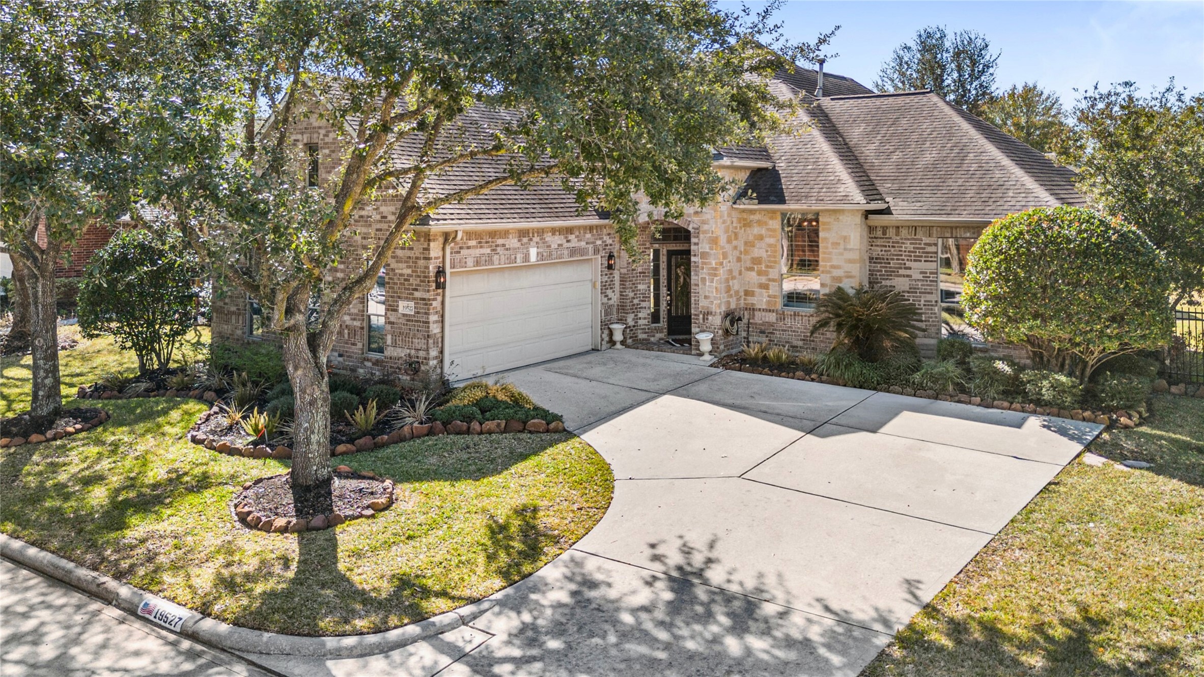 19527 Remington Manor Street Spring, TX 77379 - Photo 3 of 50