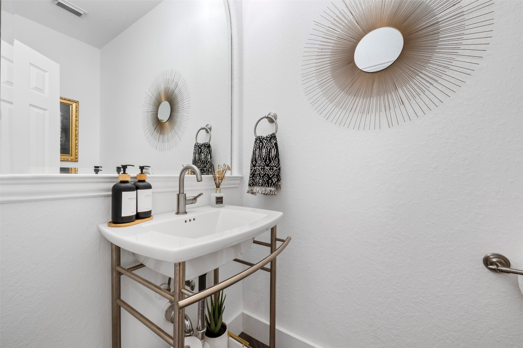 19527 Remington Manor Street Spring, TX 77379 - Photo 32 of 50 Half-bath