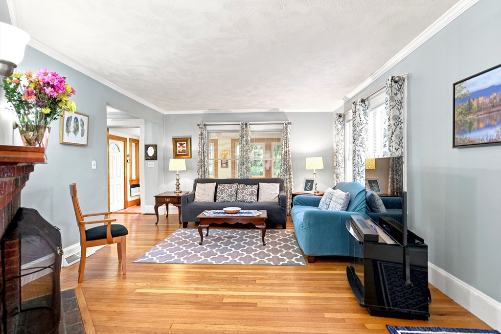 43 Southbourne Road Boston, MA 02130 - Photo 12 of 41