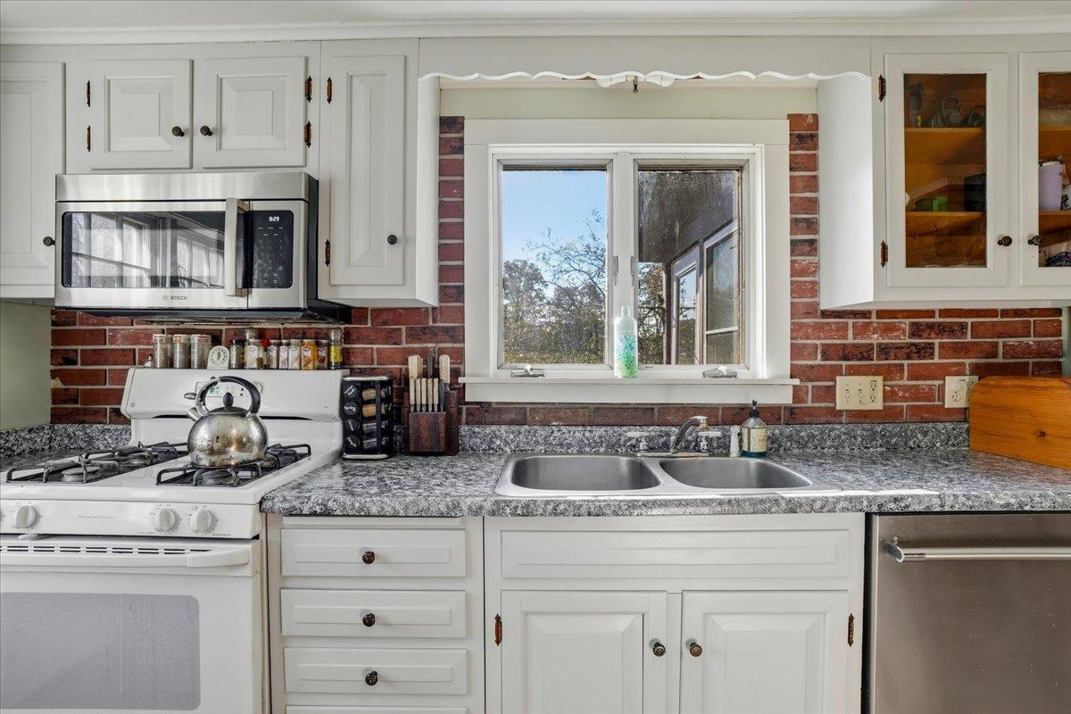 538 Basin Road Brandon, VT 05733 - Photo 16 of 45